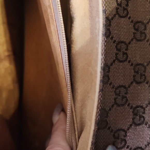 Gucci GG Canvas Tan and Brown Monogram Bag - Picture 9 of 14